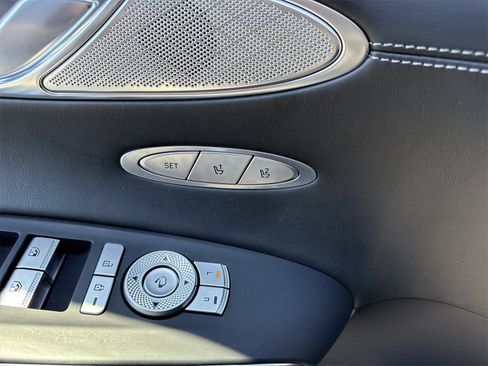 Used 2023 Genesis GV70 3.5T Sport w/ Winter Weather Package image 18