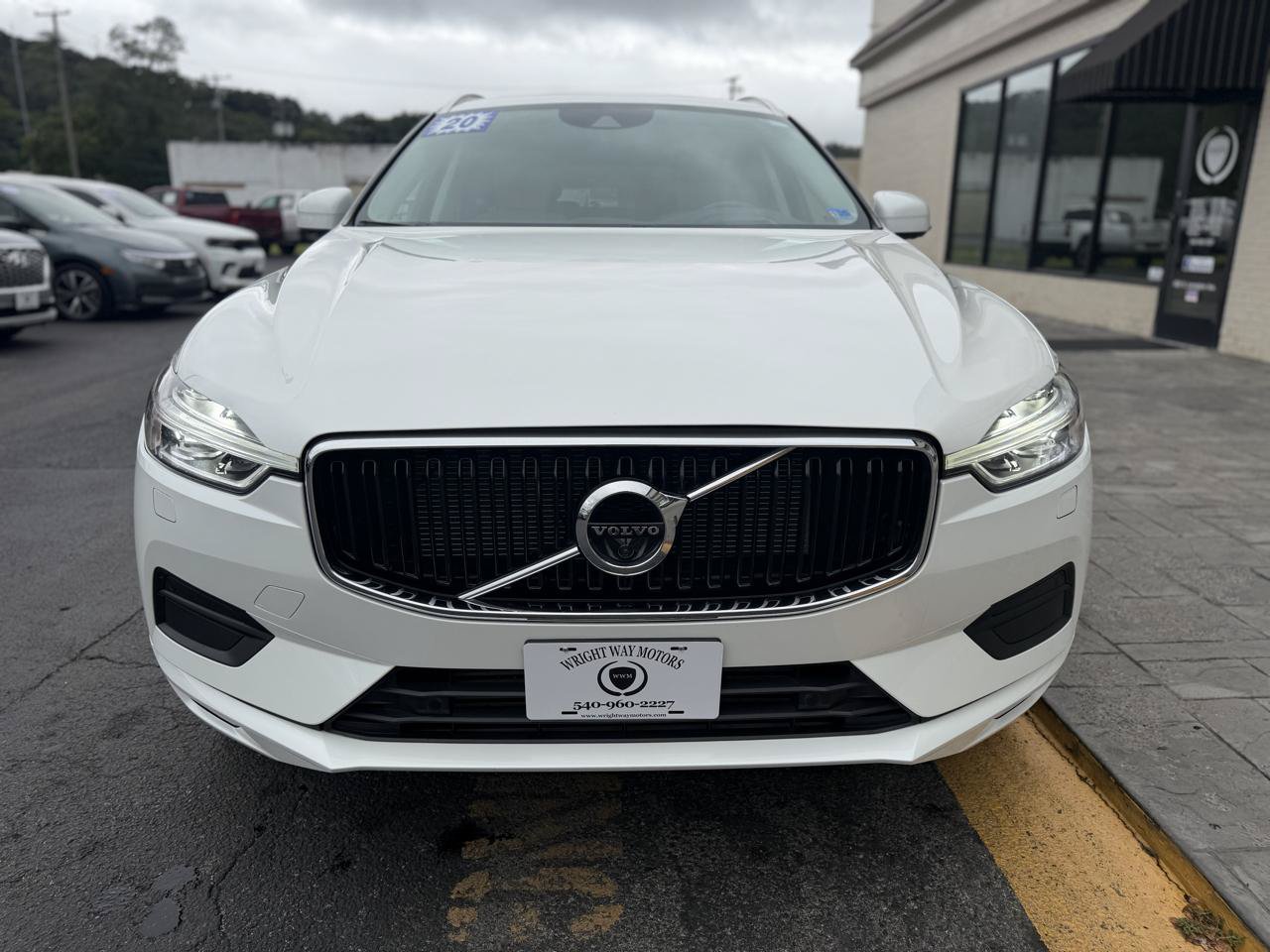 Used 2020 Volvo XC60 T5 Momentum w/ Protection Package Premier AWD/4WD image 7