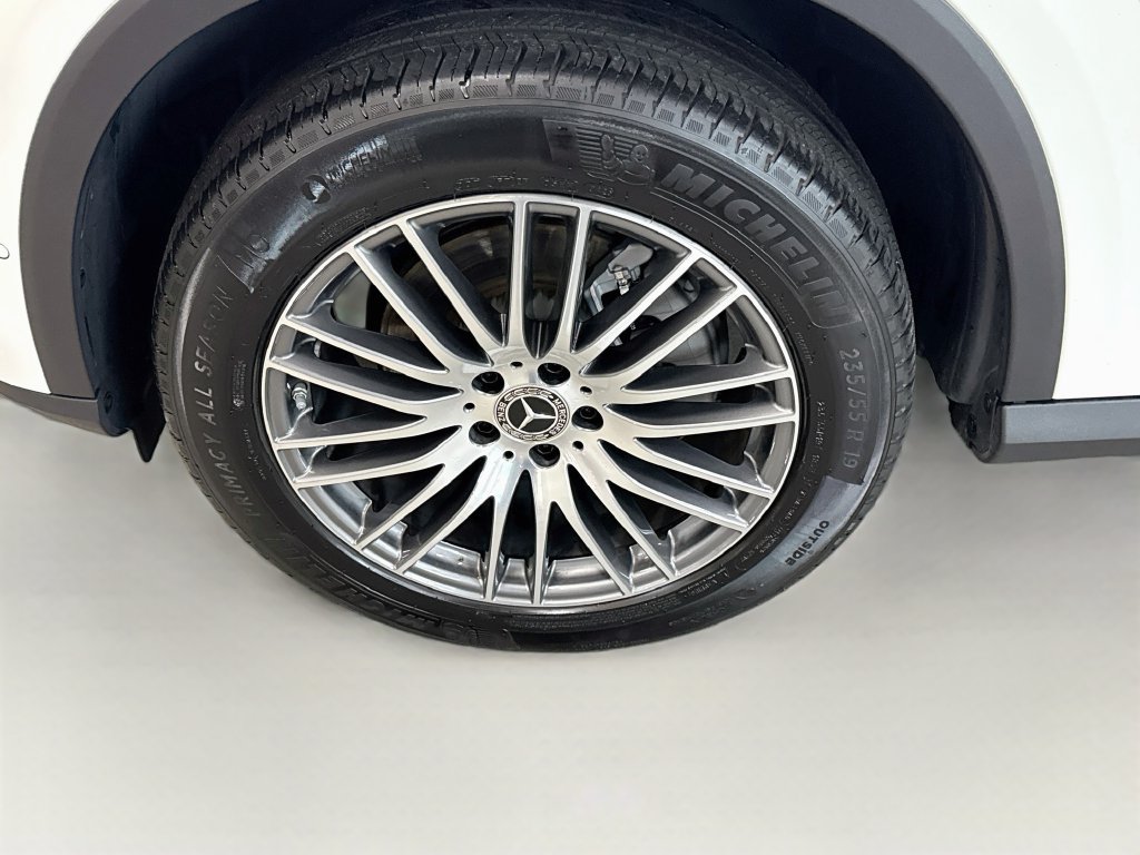 Certified 2026 Mercedes-Benz GLC 300 4MATIC image 37