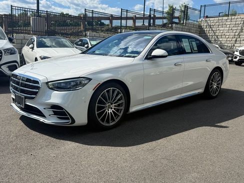 Used 2024 Mercedes-Benz S 580 4MATIC Sedan image 3