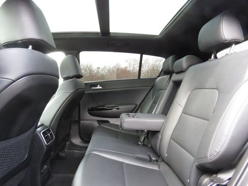 Used 2020 Kia Sportage S w/ S Premium Package image 19