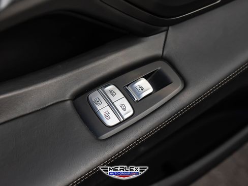 Used 2018 BMW 750i M SPORT LINE image 45