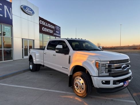 Used 2018 Ford F450 Limited image 8