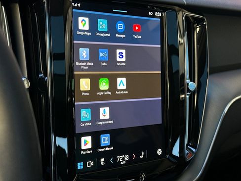 Used 2025 Volvo XC60 B5 Core w/ Protection Package Premier image 20