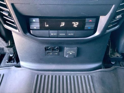 Used 2024 Toyota Sequoia SR5 image 29