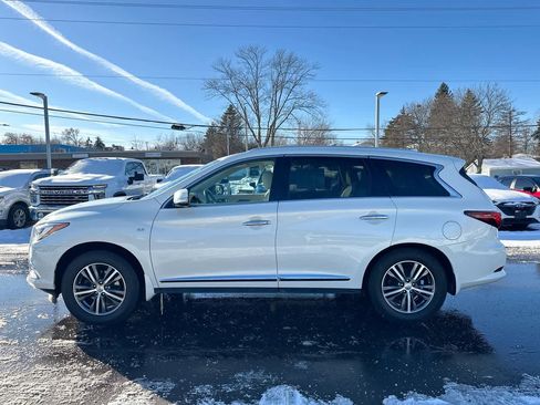 Used 2017 INFINITI QX60 w/ Premium Plus Package image 10