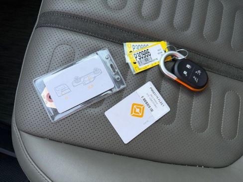 Used 2023 Rivian R1T Adventure image 23