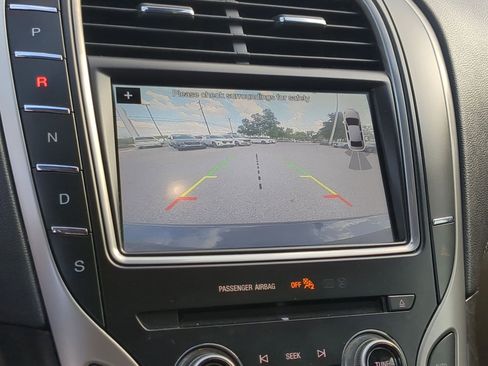 Used 2018 Lincoln MKX Reserve w/ Lincoln MKX Climate Package image 16