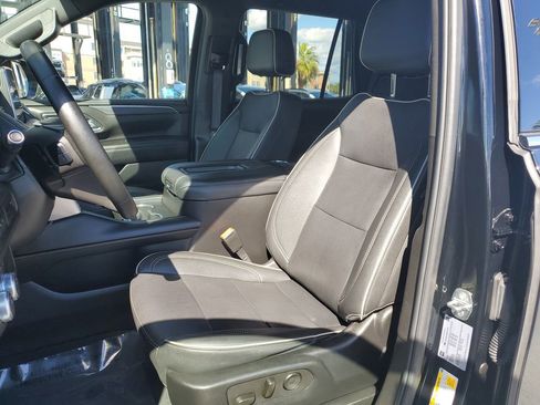 Used 2024 GMC Yukon SLT image 19