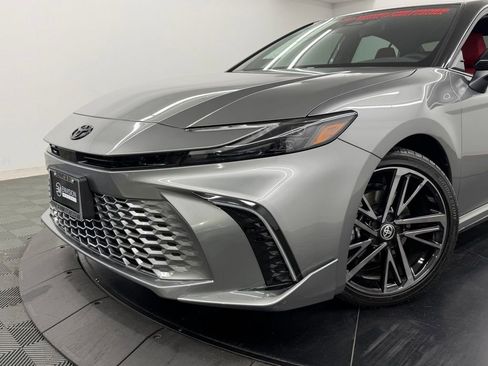 Used 2026 Toyota Camry XSE FWD image 4