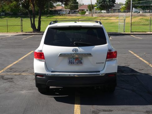 Used 2013 Toyota Highlander Limited AWD/4WD image 4