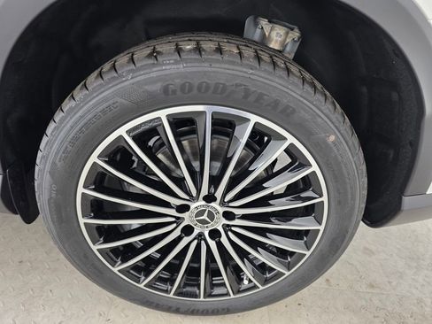 New 2026 Mercedes-Benz GLC 300 image 12
