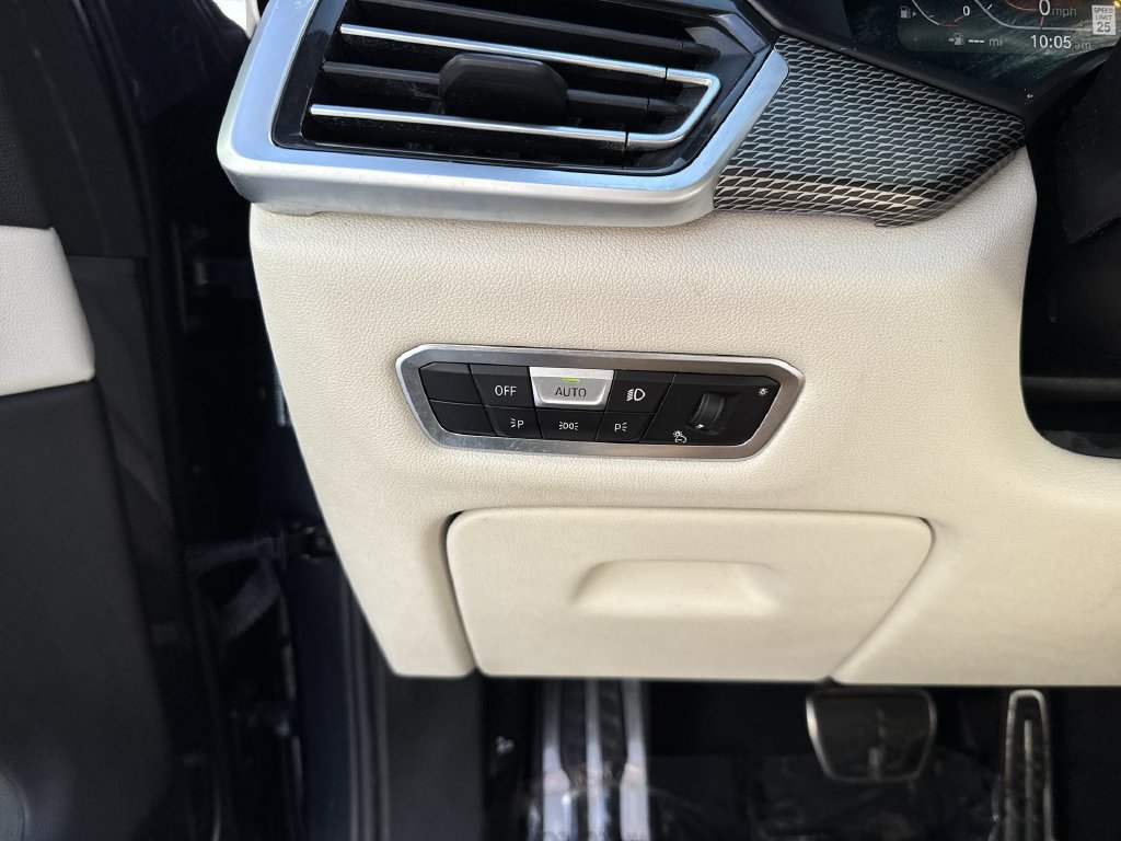 Used 2022 BMW X5 sDrive40i w/ M Sport Package RWD image 56