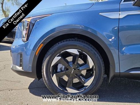 Certified 2025 Kia Sorento SX Prestige image 11