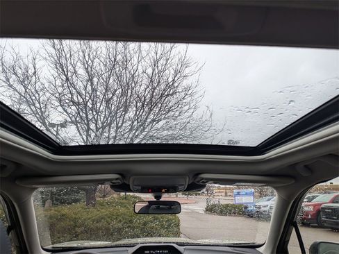 Used 2023 Subaru Forester Touring image 23