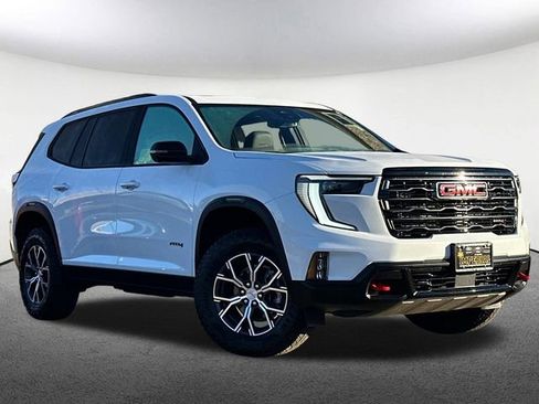 Used 2025 GMC Acadia AT4 w/ Luxury Package image 2