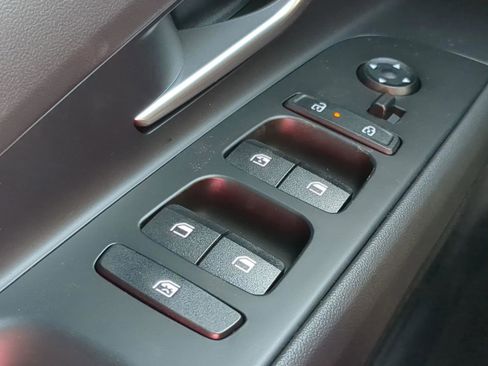 New 2025 Hyundai Elantra SEL FWD image 20