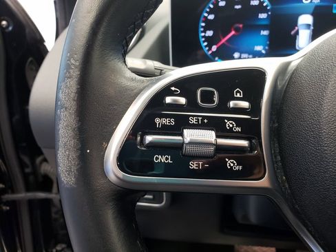 Certified 2021 Mercedes-Benz GLA 250 4MATIC image 19