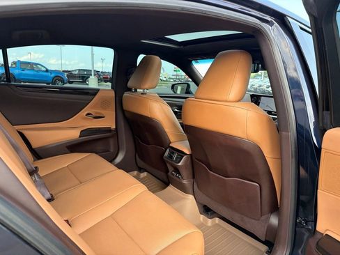 Used 2019 Lexus ES 350 w/ Premium Package FWD image 19