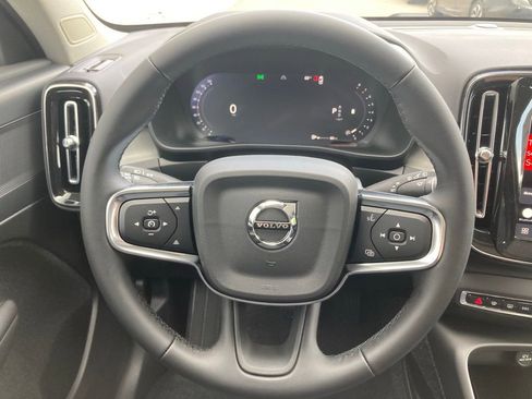 Certified 2026 Volvo XC40 B5 Plus w/ Protection Package Premier image 11