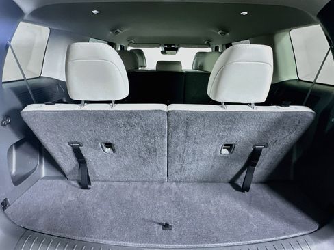 Used 2025 Hyundai Santa Fe SEL FWD image 28
