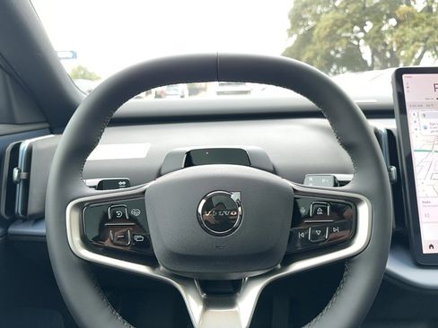 New 2026 Volvo EX30 Plus w/ Climate Package image 17