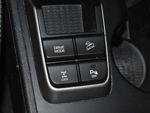 Used 2018 Hyundai Tucson Value AWD/4WD image 16