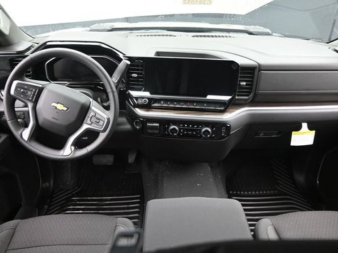 New 2026 Chevrolet Silverado 2500 LT w/ All Star Edition AWD/4WD image 15