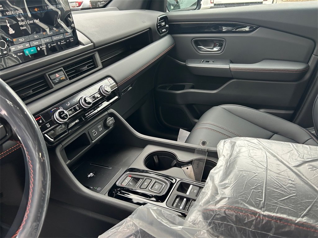 New 2025 Honda Pilot TrailSport image 11