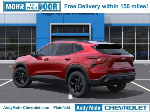 New 2026 Chevrolet Trax LT w/ Sunroof Package FWD image 5