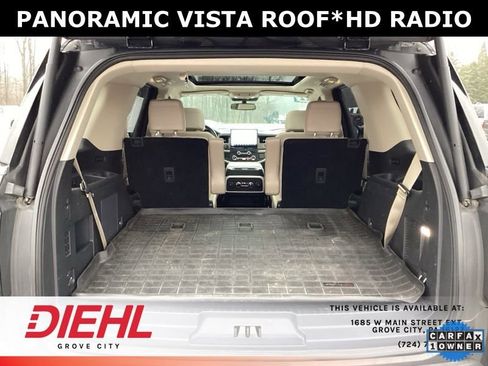 Used 2022 Ford Expedition Limited image 12