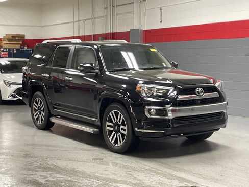 Used 2015 Toyota 4Runner Limited image 2