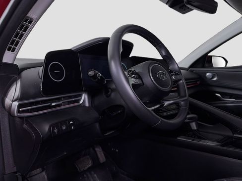 Used 2023 Hyundai Elantra Limited image 10