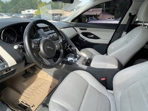 Used 2018 Jaguar E-PACE S AWD/4WD image 10
