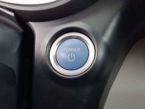 Used 2023 Toyota Sienna XLE image 27