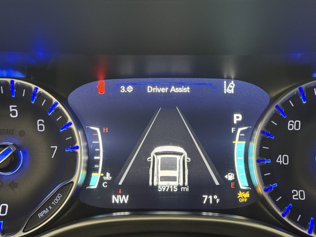 Used 2024 Chrysler Pacifica Touring-L FWD image 18