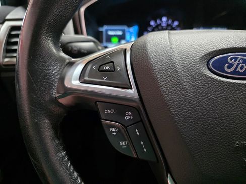 Used 2019 Ford Fusion SEL image 27