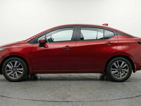 Used 2025 Nissan Versa SV image 5