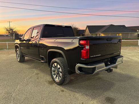 Used 2023 Chevrolet Silverado 2500 LT w/ All Star Edition image 3