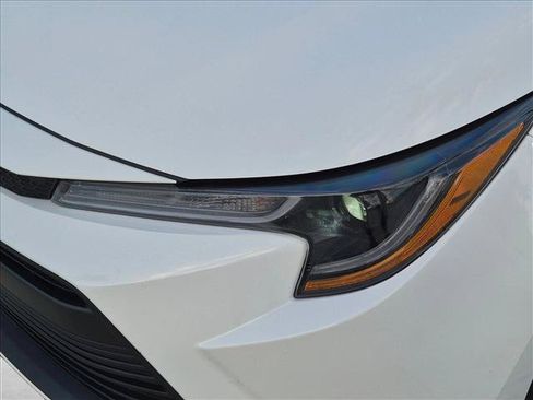 Used 2026 Toyota Corolla LE FWD image 10