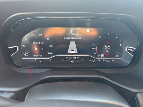 Used 2022 GMC Yukon XL Denali AWD/4WD image 14