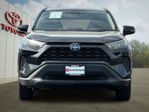 Certified 2021 Toyota RAV4 LE AWD/4WD image 8