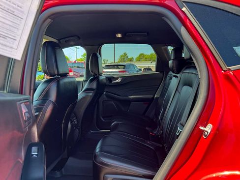 Used 2025 Ford Escape ST-Line Elite w/ Premium Technology Package AWD/4WD image 13