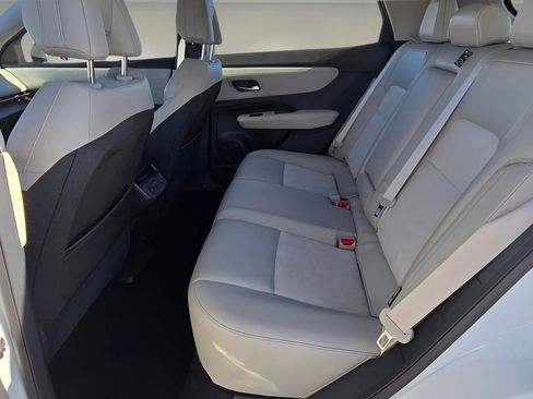 Used 2024 Nissan Ariya AWD image 14