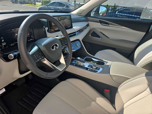 Certified 2026 INFINITI QX60 Luxe w/ Cargo Package FWD image 13