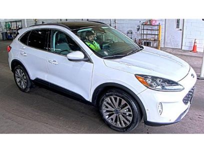 Used 2022 Ford Escape Titanium w/ Class II Trailer Tow Package