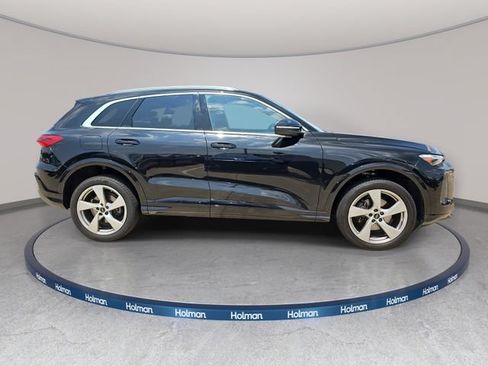 Used 2025 Audi Q5 Premium Plus w/ Premium Plus AWD/4WD image 5