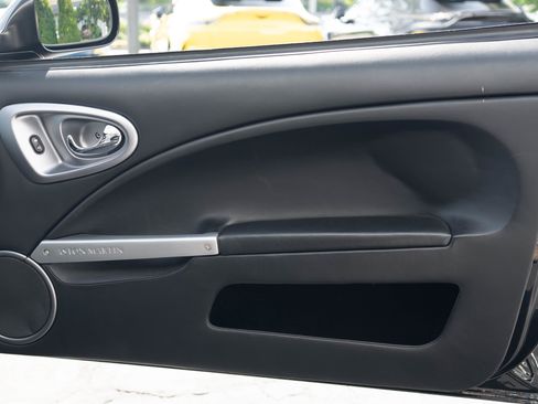 Used 2002 Aston Martin Vanquish image 29
