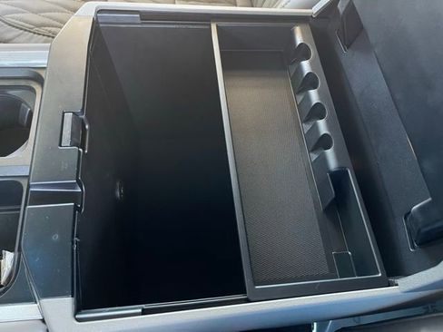 New 2025 Ford F250 Platinum w/ Platinum Plus Package image 22