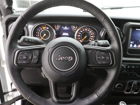 Used 2023 Jeep Wrangler Unlimited Sport AWD/4WD image 16